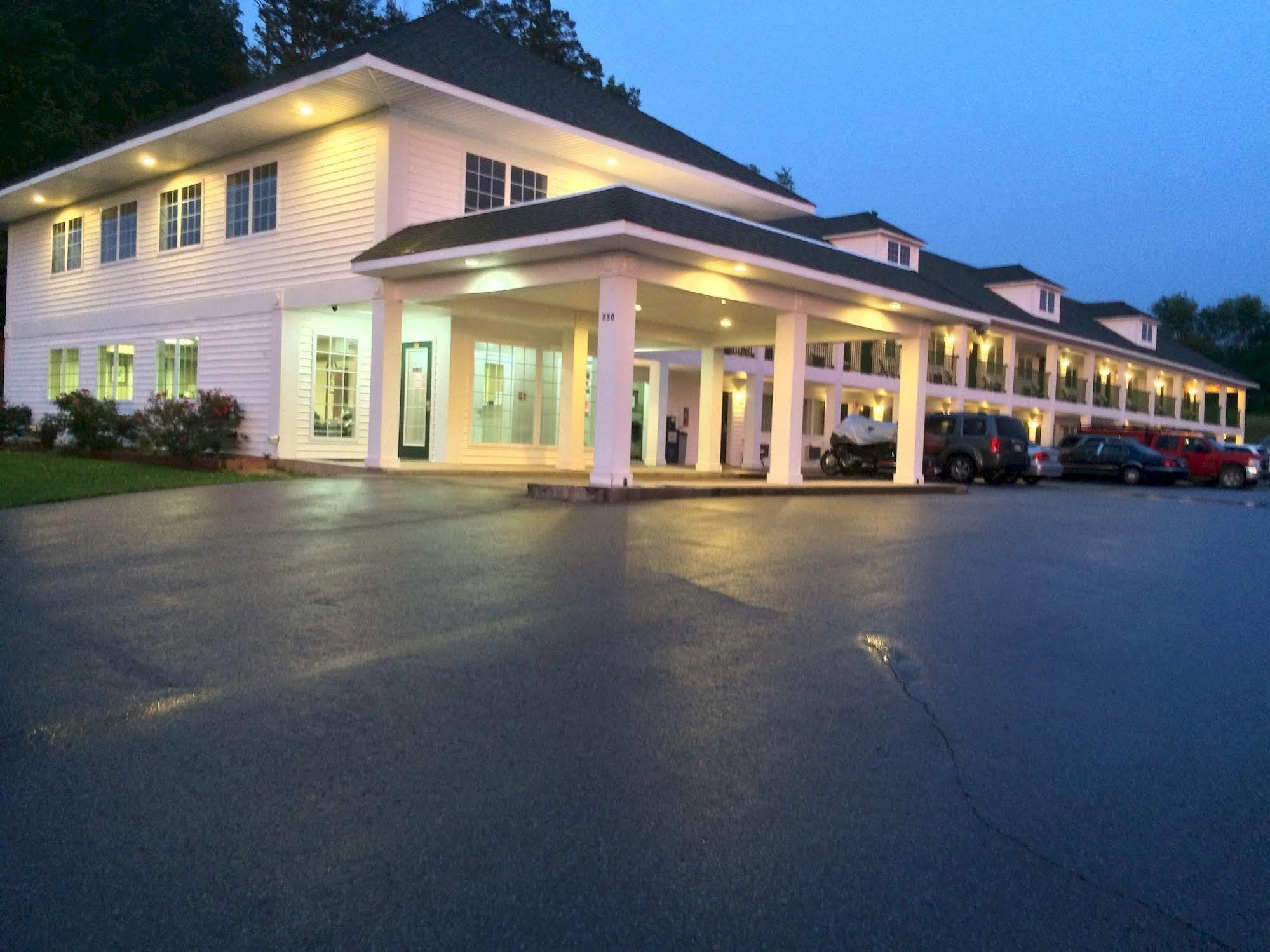 Hurricane Inn Waynesboro Екстер'єр фото